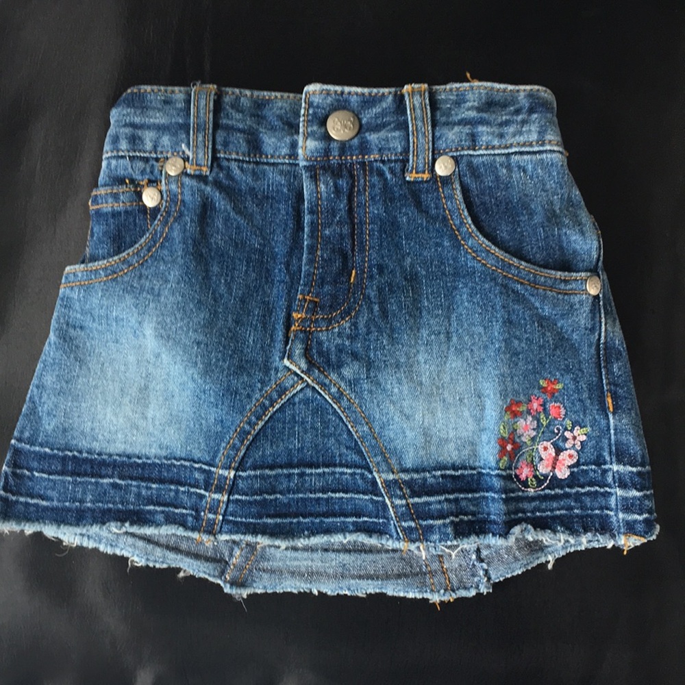 VINTAGE Embroidered Jean Skirt Size 12 Mos NWT